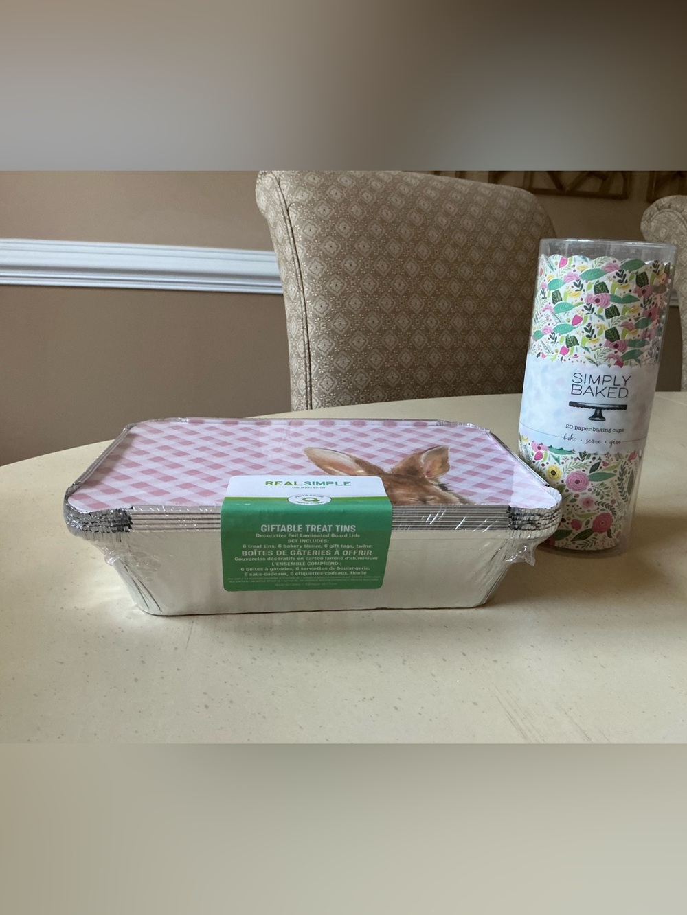2 New Packages of  Baking Cups & Treat Tins - Easter / Spring 🌹 🐰